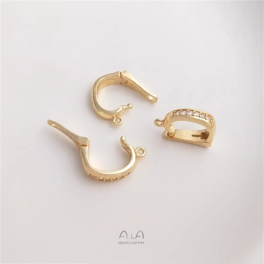 Универсальная подвесная пряжка из 14-каратного золота с инкрустацией цирконием