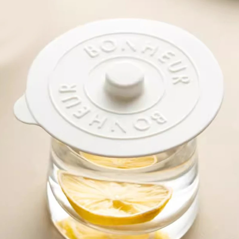 Силиконовая крышка с бледной тенью для чашек