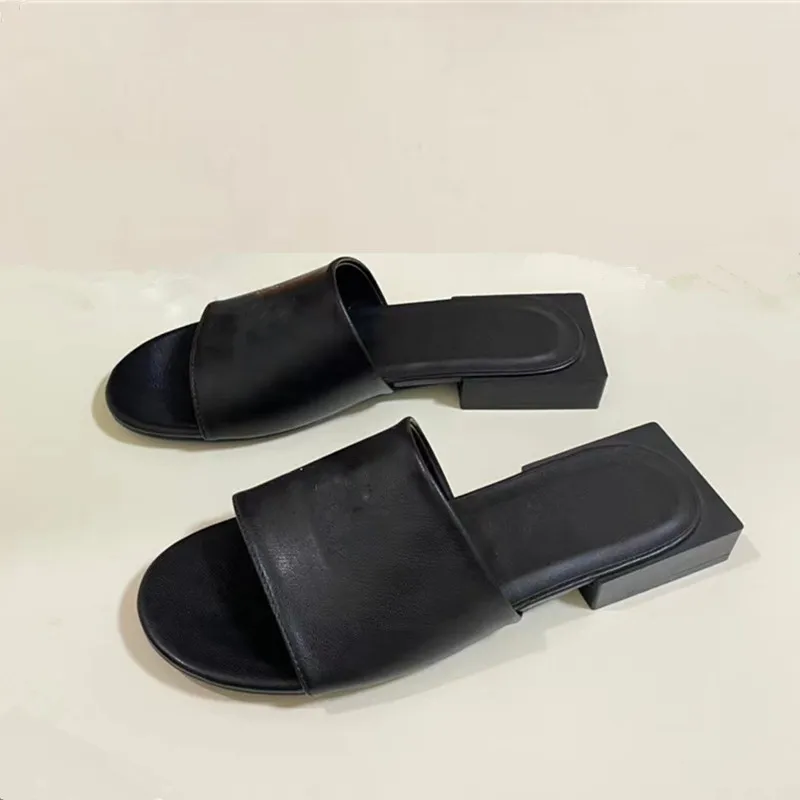 

Summer Flat Slippers Women's Fashion Outer Wear 2022 New Flip-Flops Black Going Out Non-Slip Sandals Casual Flats Ladies Shoes