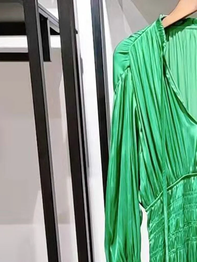 

Women Green Satin Robe Elastic Waist Lace-up Long Sleeve V-neck Female Midi Dress 2022 Spring Summer new