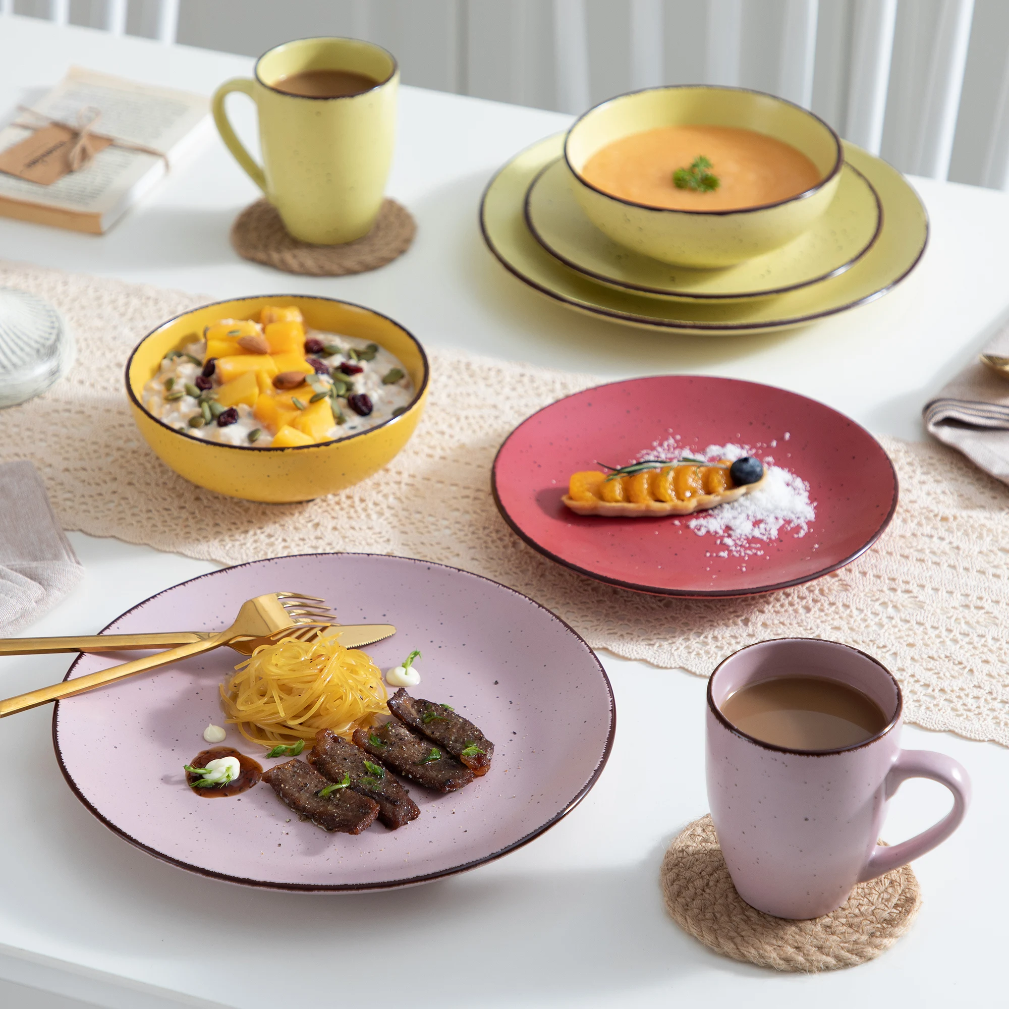 Набор керамических столовых приборов с посудой десертная тарелка миска кружек 16