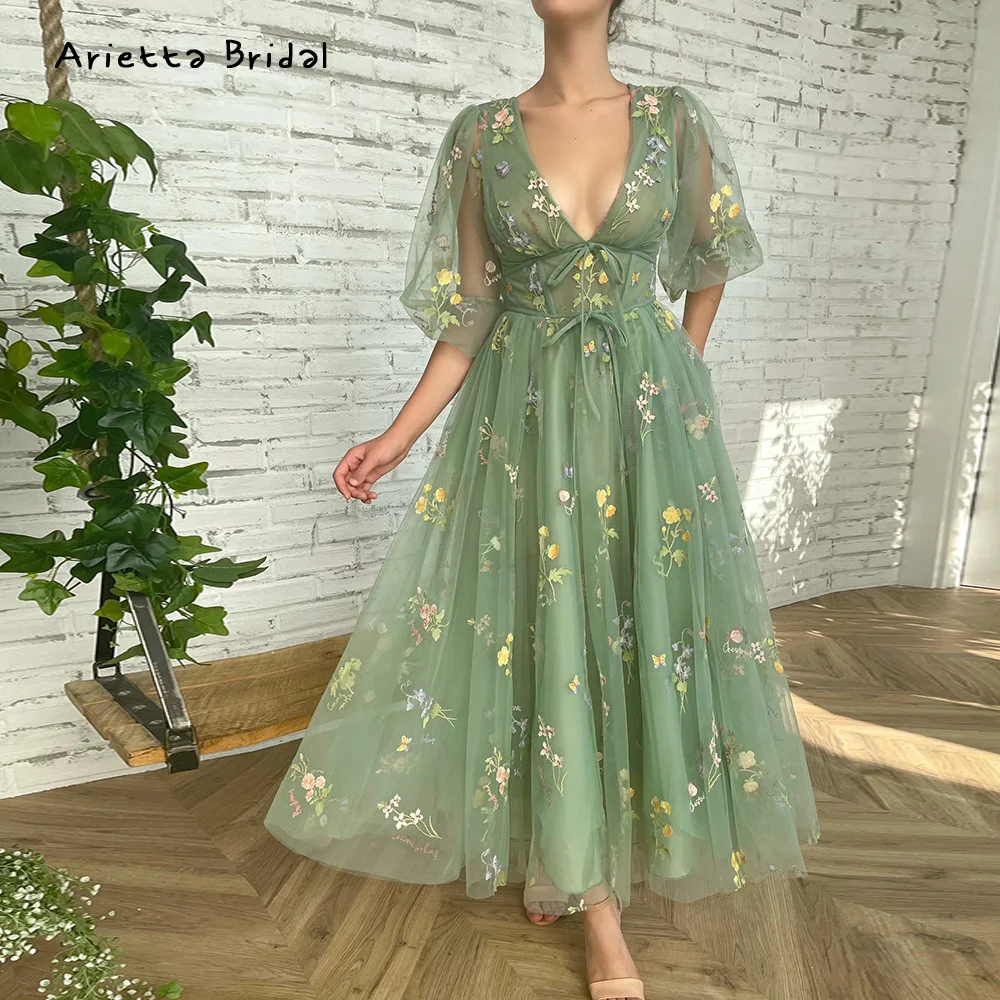 

Arietta Green Embroidery Lace Midi Prom Dresses Deep V-Neck Half Sleeves Tea-Length A-Line Wedding Party Dresses Formal Gowns