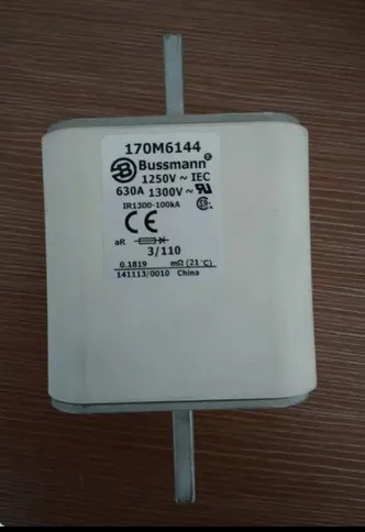 

Fuses: Bussmann 170M6138 315A 1250V / 170M6188 315A / 170M6139 350A / 170M6189 350A 1250V aR