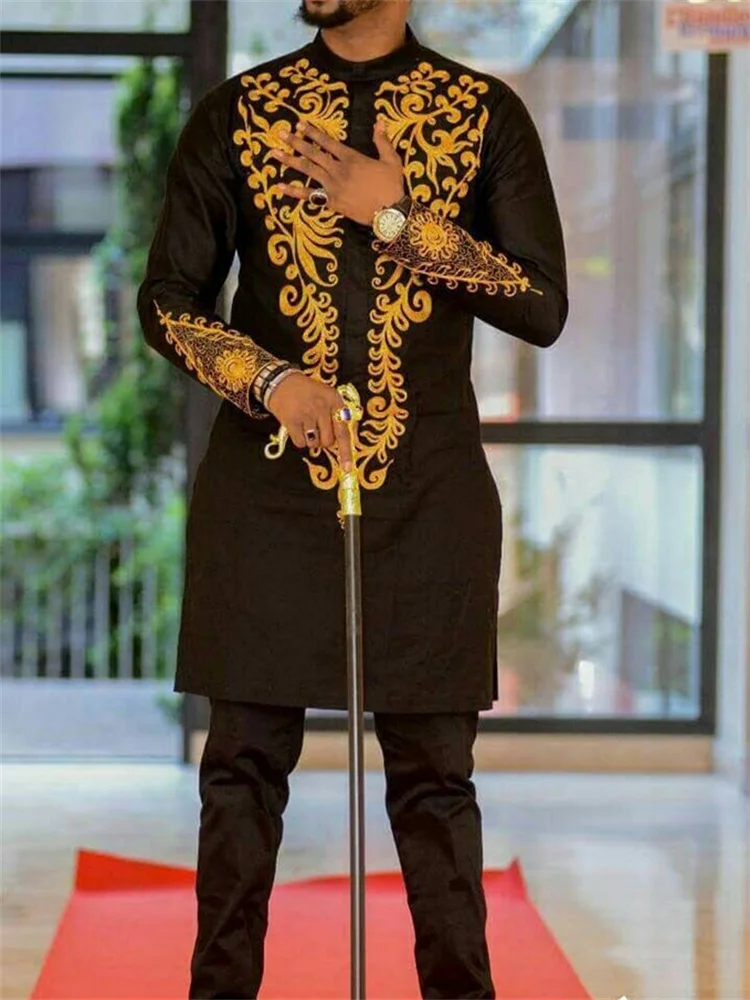 Мужской повседневный комплект из двух предметов с черно-золотым принтом