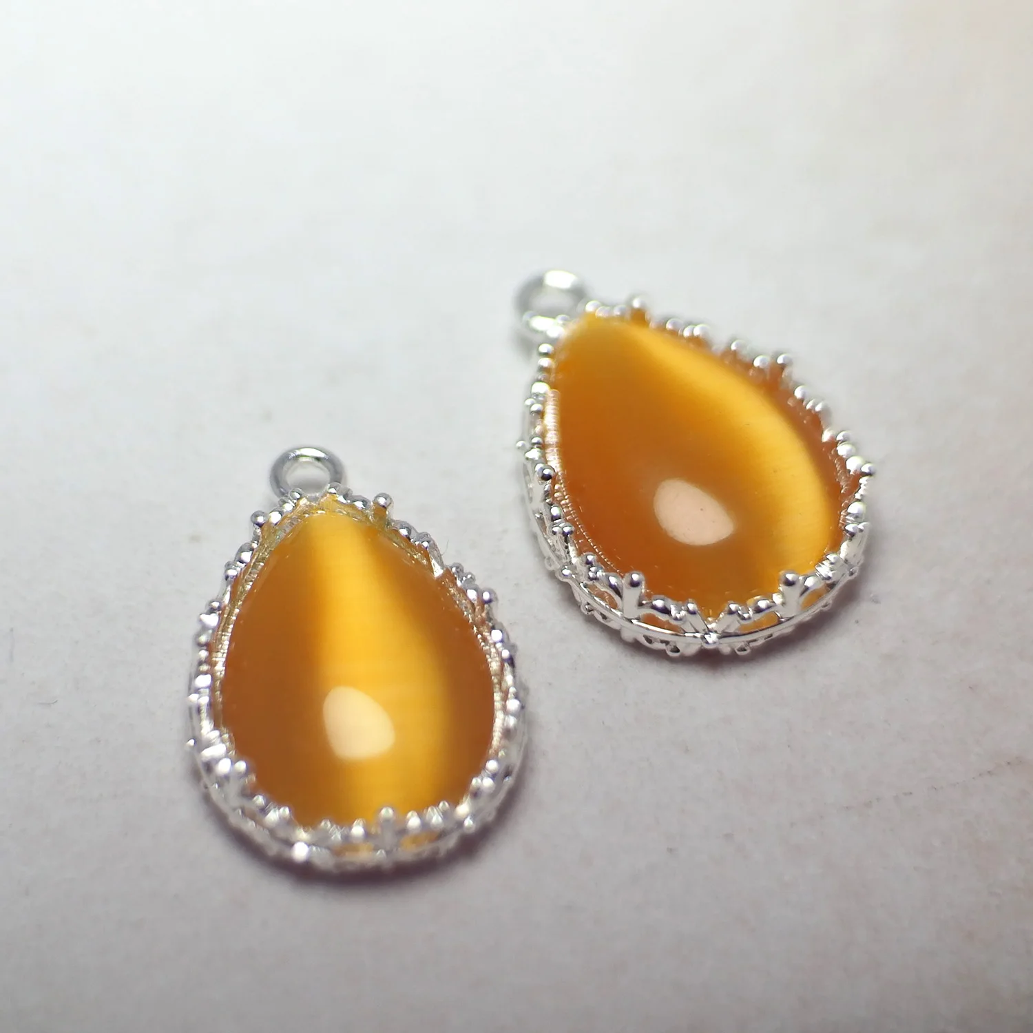 

2pcs Silver Plated Brass Teardrop Pendant,Golden Color Cat Eye Stone Faceted Gemstone Charm，earrings Jewelry Making 18.6x12.75mm