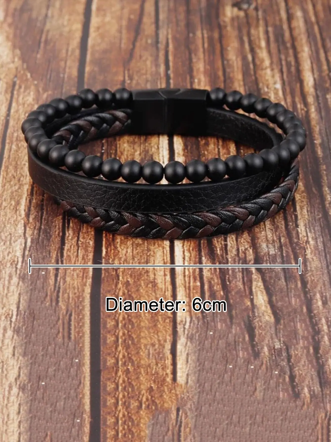 Мужской браслет из вулканического камня