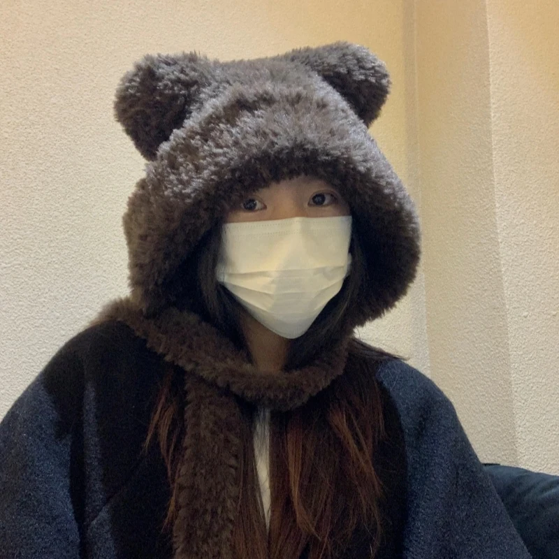 Шапка Lei Feng с милым медвежьим мехом женская зимняя теплая морозостойкая наушница