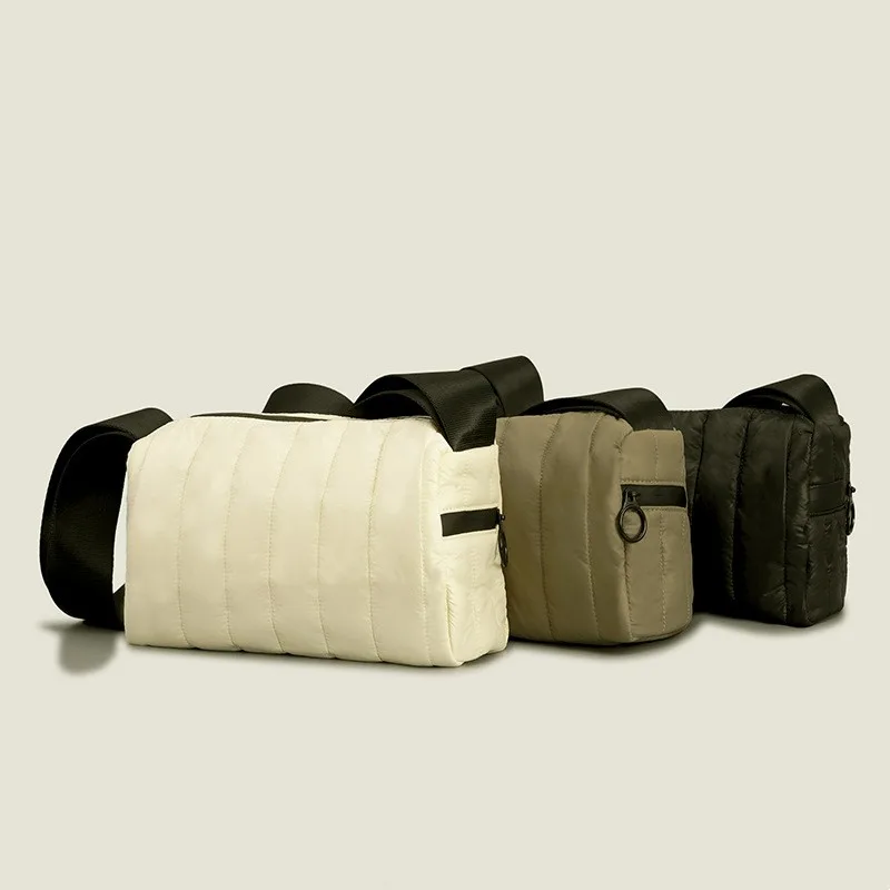 New Selling Hot Simple Nylon Filled Diagonal Straddle Bag Down Infinite Charm Shoulder Small Canvas Versatile Mobile Bags Cc Gg