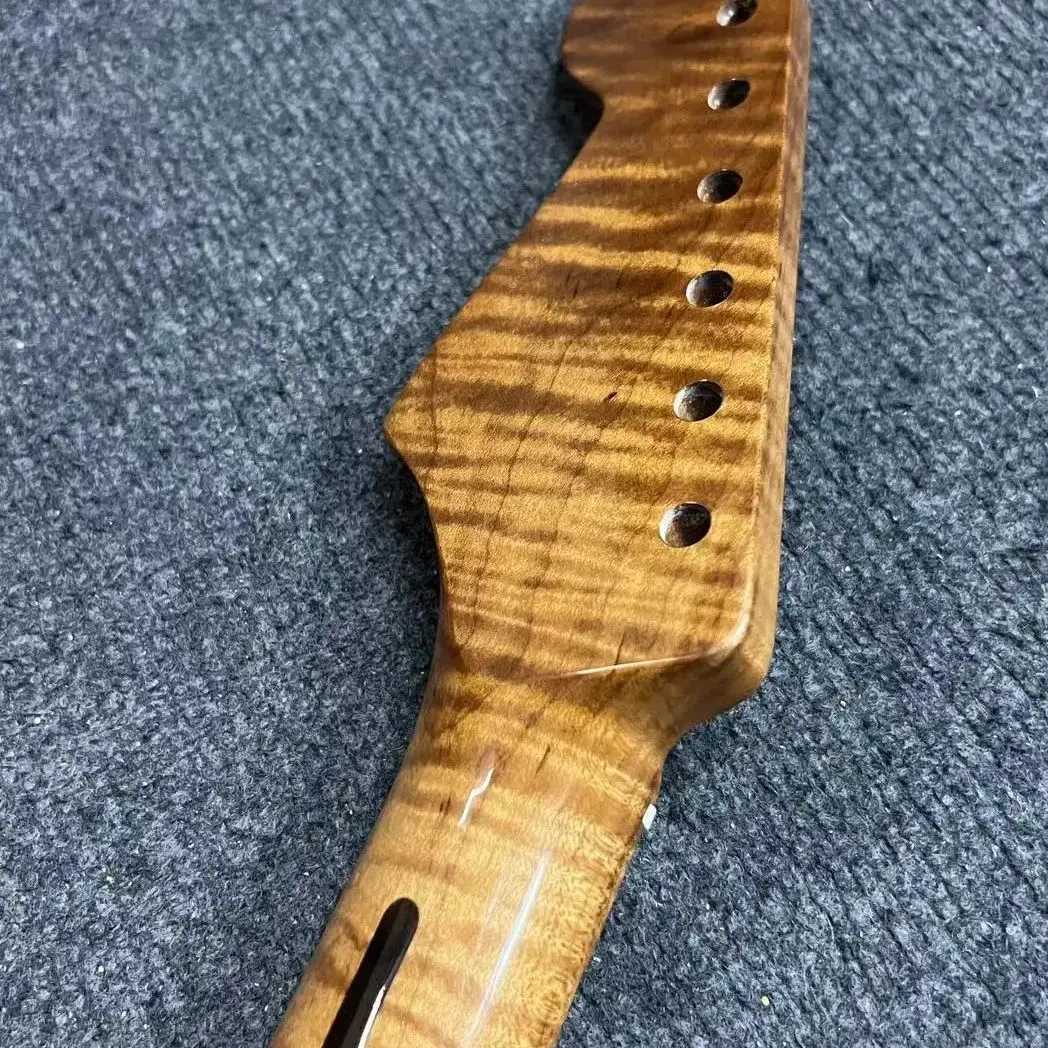 

Ограниченный выпуск, строительная желтая Кленовая шея для правой руки 21-лад