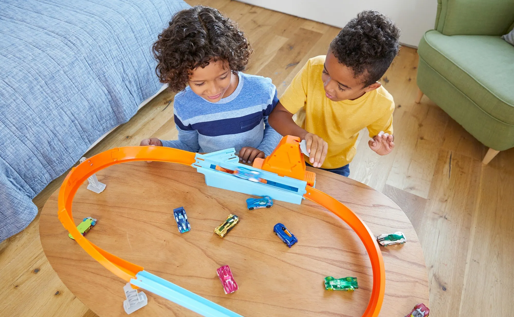 автотрек hot wheels скоростная автотрасса