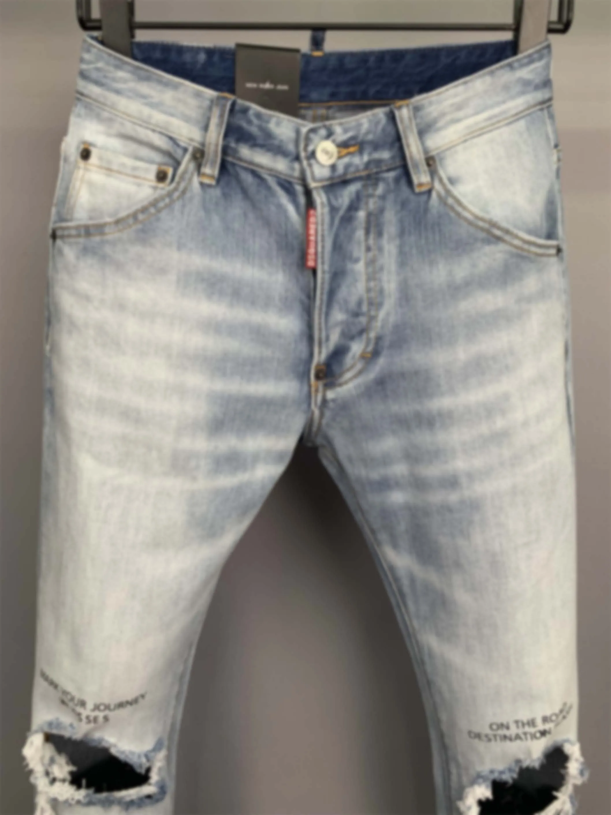 2023 New D2 Jeans Men's Jeans Fashion Slim Fit Wash Hole Patch Print Graffiti Feet