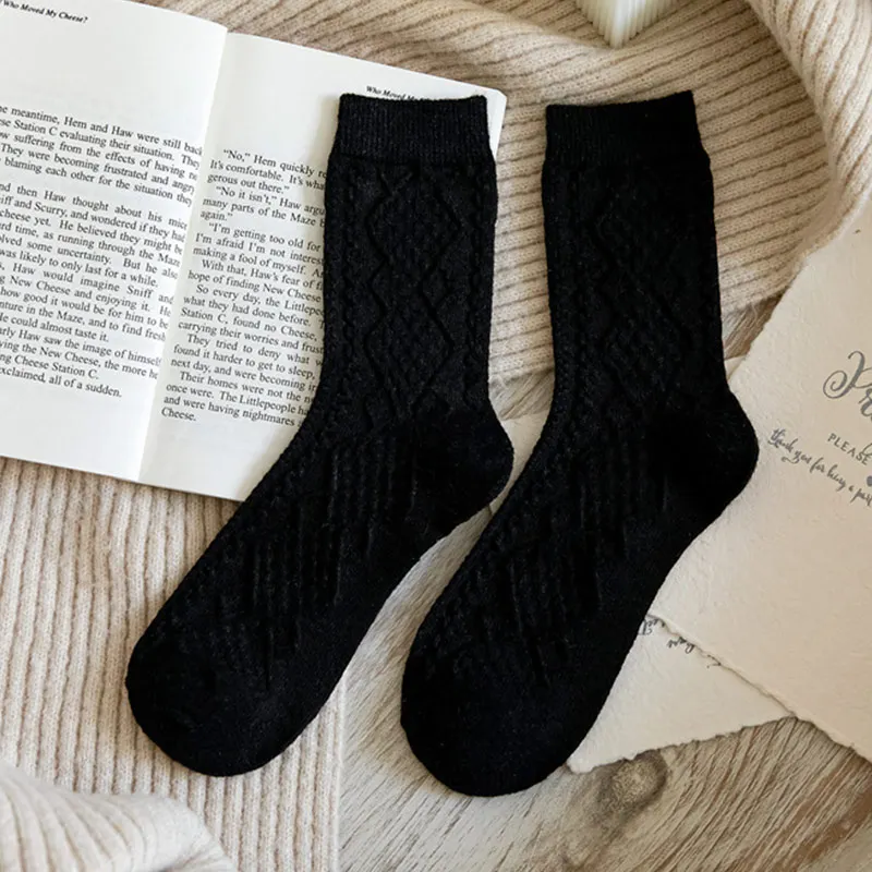 Зимние кашемировые шерстяные носки средней длины однотонные японские кавайные