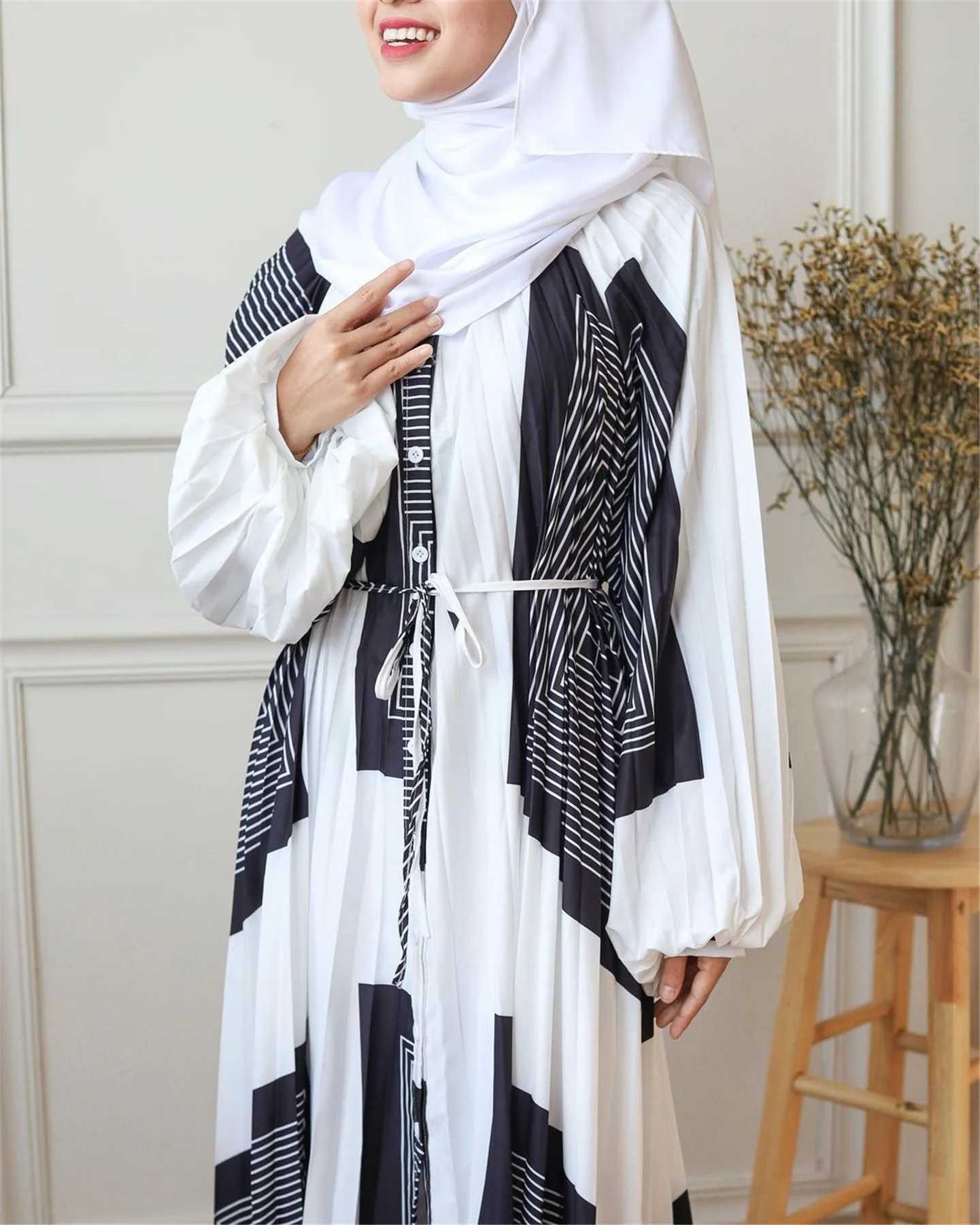 Abaya For Women Printed Long Dress Loose Pleated Lantern Sleeves Casual Robe Dress Islamic Muslin Women Robe Fashion Clothing