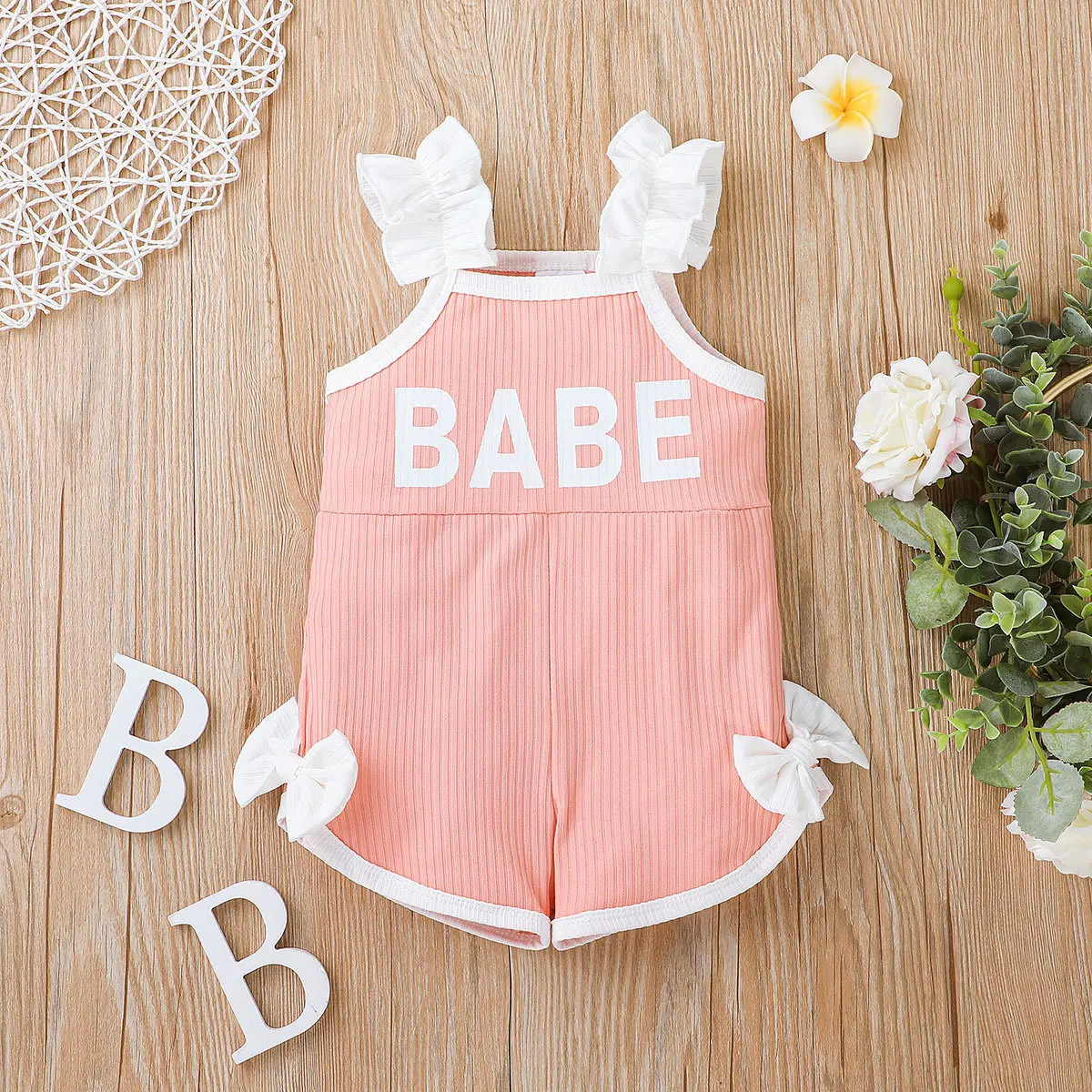 

Новый летний комбинезон для новорожденных девочек, милый комбинезон на бретелях без рукавов с надписью и бантом, Модный комбинезон для млад...