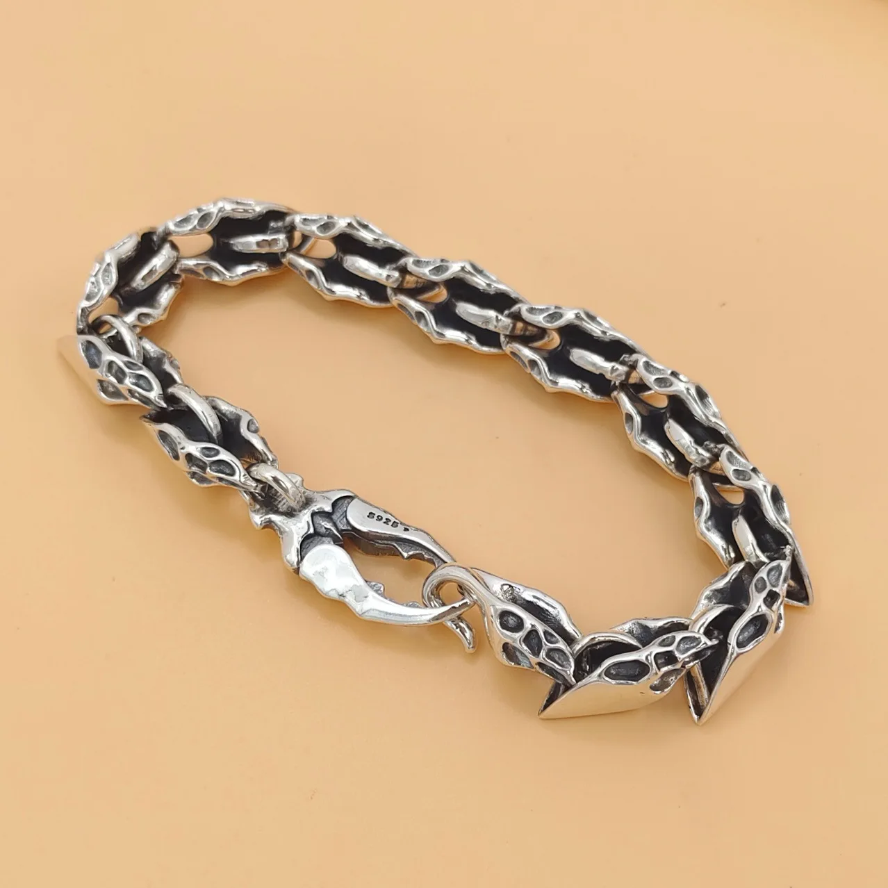 

S925 Sterling Silver Jewelry Men's Personalized Dragon Bone Smooth Face Bracelet Trend Fashion Retro Dominant Dark Wind