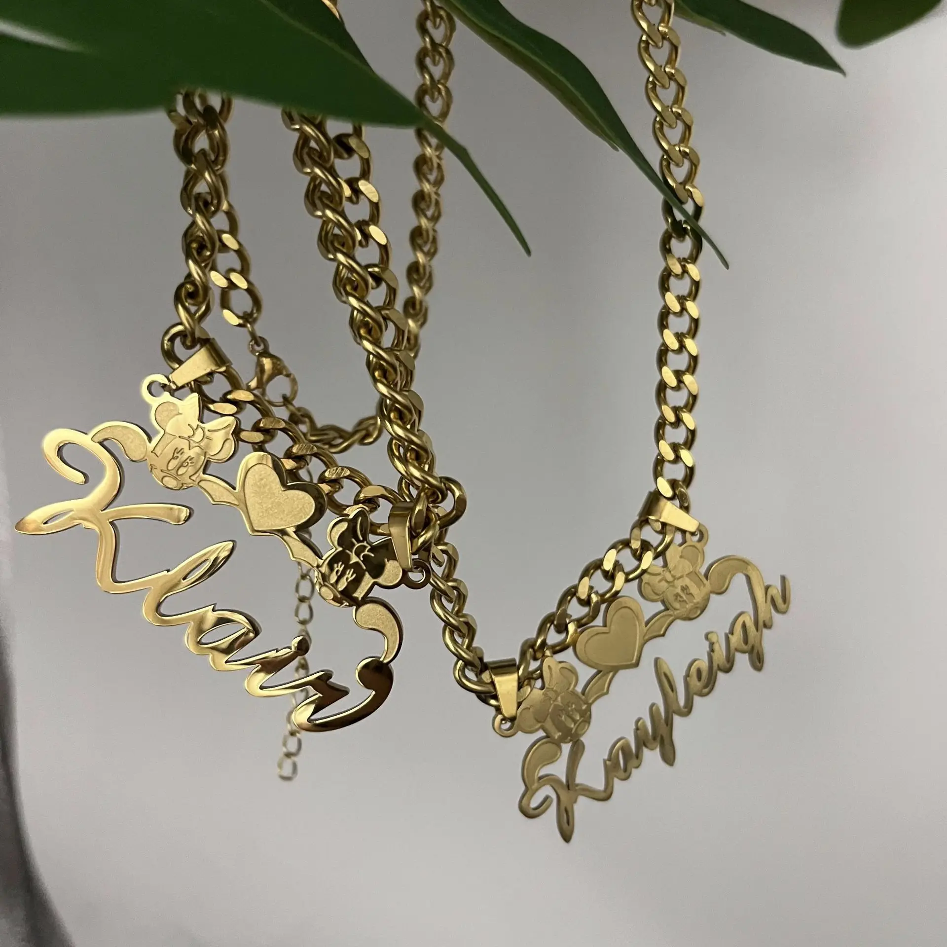 Ожерелье с Микки и Минни на заказ кубинская цепочка кубинской подвеской