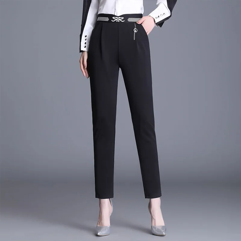 

Осенние шикарные элегантные модные женские брюки для офиса в молодежном стиле базовые Универсальные однотонные модные стильные облегающие брюки с цепочкой