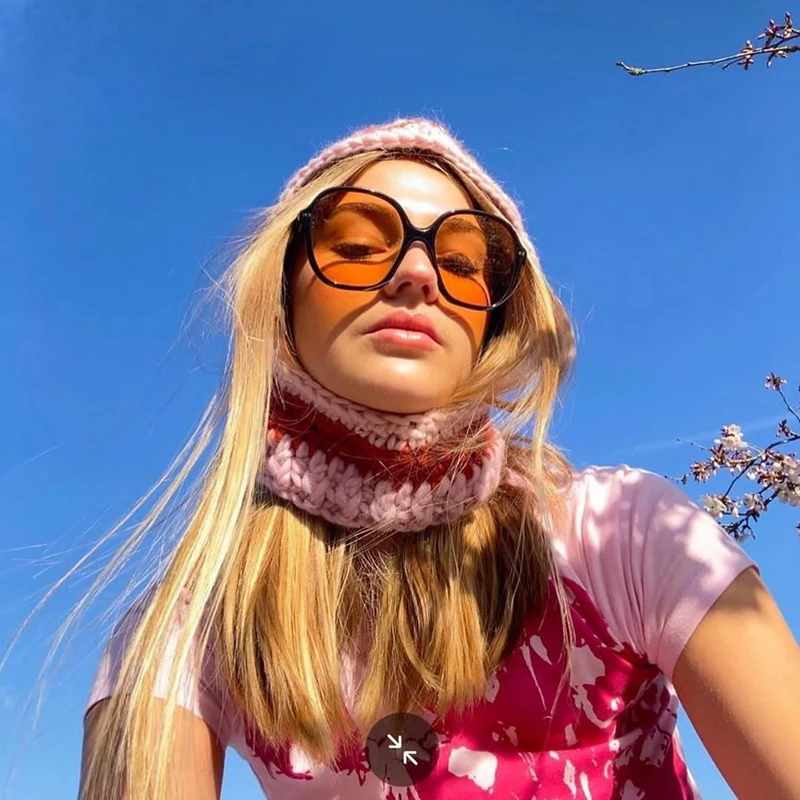 Рисунок 2 - Y2k одежда в эстетике на весну и осень