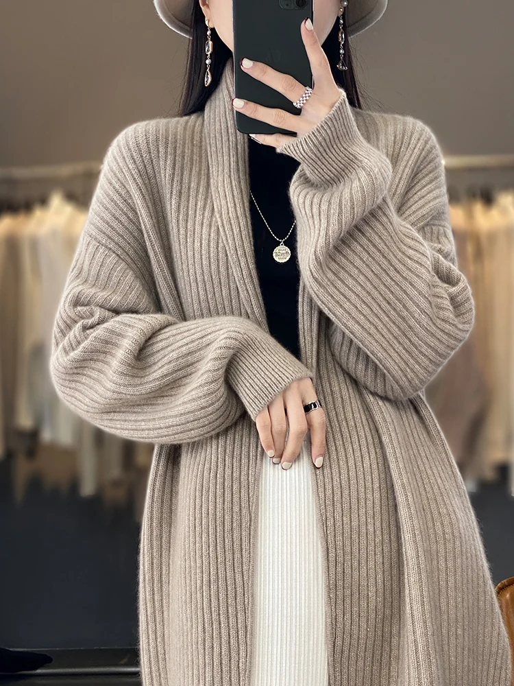 

2023 New Autumn And Winter Women's Clothing 100% Merino Wool Sweater Cardigan V-Neck Thickened Mid-Length Knitted Jacket Top