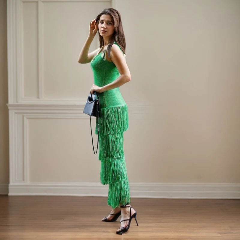 Женское однотонное платье с U-образным вырезом и открытой спиной