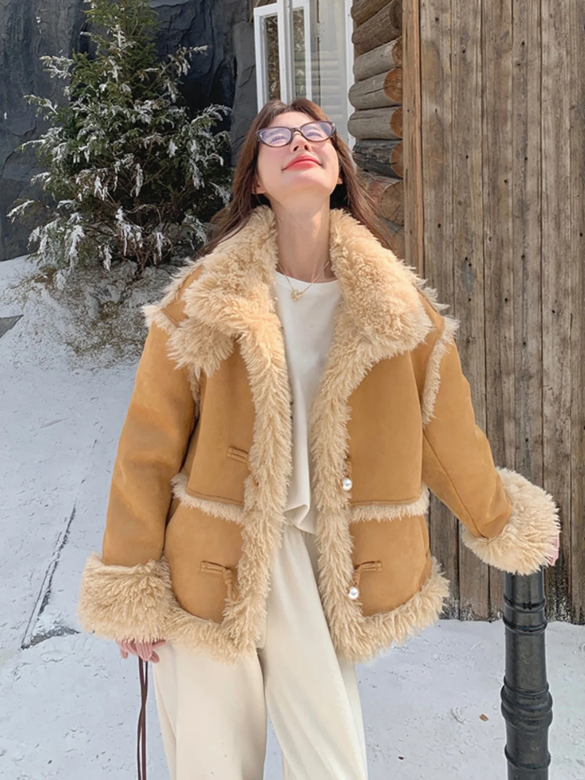 Верхняя одежда из овечьей шерсти цвета хаки женская зимняя короткая куртка 2024