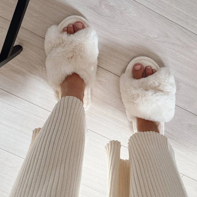 KYGZ Women Slippers New 2022 Fur Indoor Fashion Woman Shoes Daily Vacation Shoes Ins Style Footwear Size 36-41