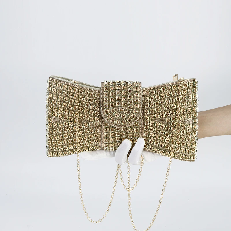 Стильная женская темпераментная сумка с блестками для званых ужина и банкетов.