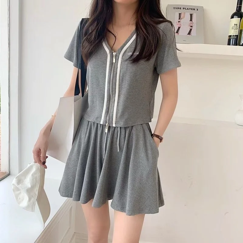 

Женский спортивный костюм из двух предметов, свободная футболка с коротким рукавом и шорты с высокой талией в Корейском стиле, лето 2022, E34