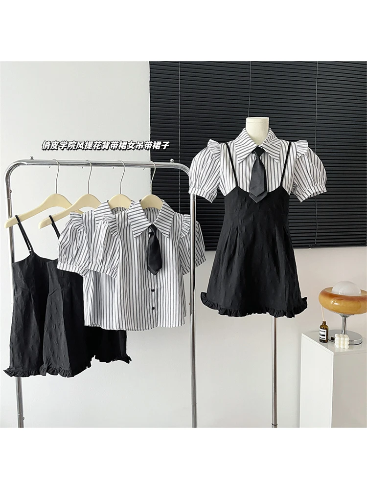 

Женский летний костюм-двойка в полоску, блузка с коротким рукавом и галстук