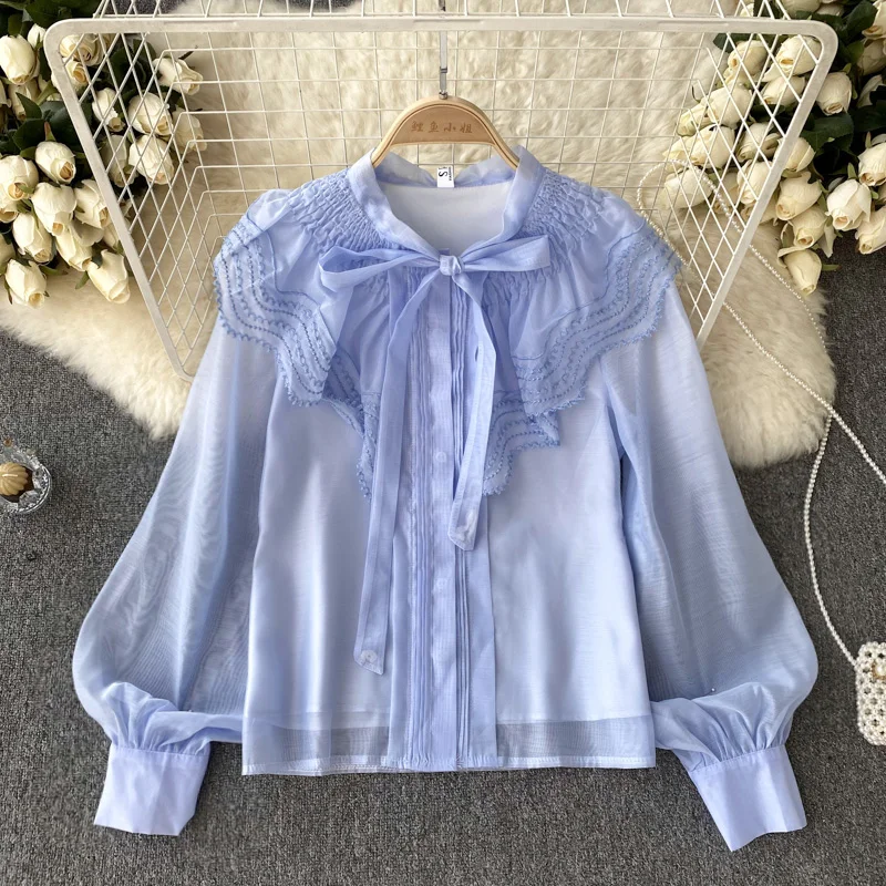 

Женская шифоновая блузка с V-образным вырезом и оборками