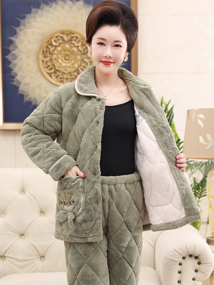 Nanjiren Coral Fleece Quilted Pajamas Women Winter Middle-Aged and Elderly Mothers Three-Layer Thickened Fleece-lined Flannel...