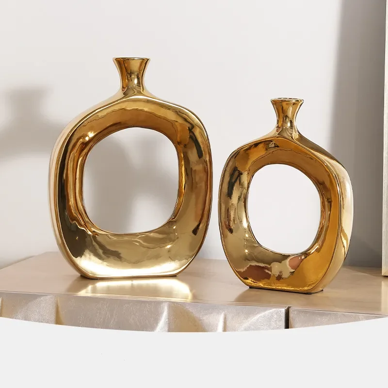 Золотая керамическая ваза для цветов скульптура произведение искусства