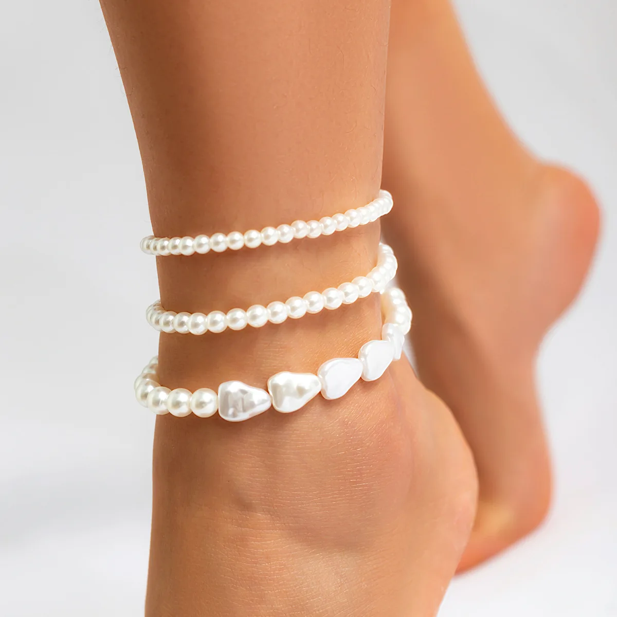 

Ourfuno Elegant Imitation Pearl Anklets For Women 3 Pcs/Set Minimalist Summer Beach Anklets Simple Fashion Jewelry Girls Gift