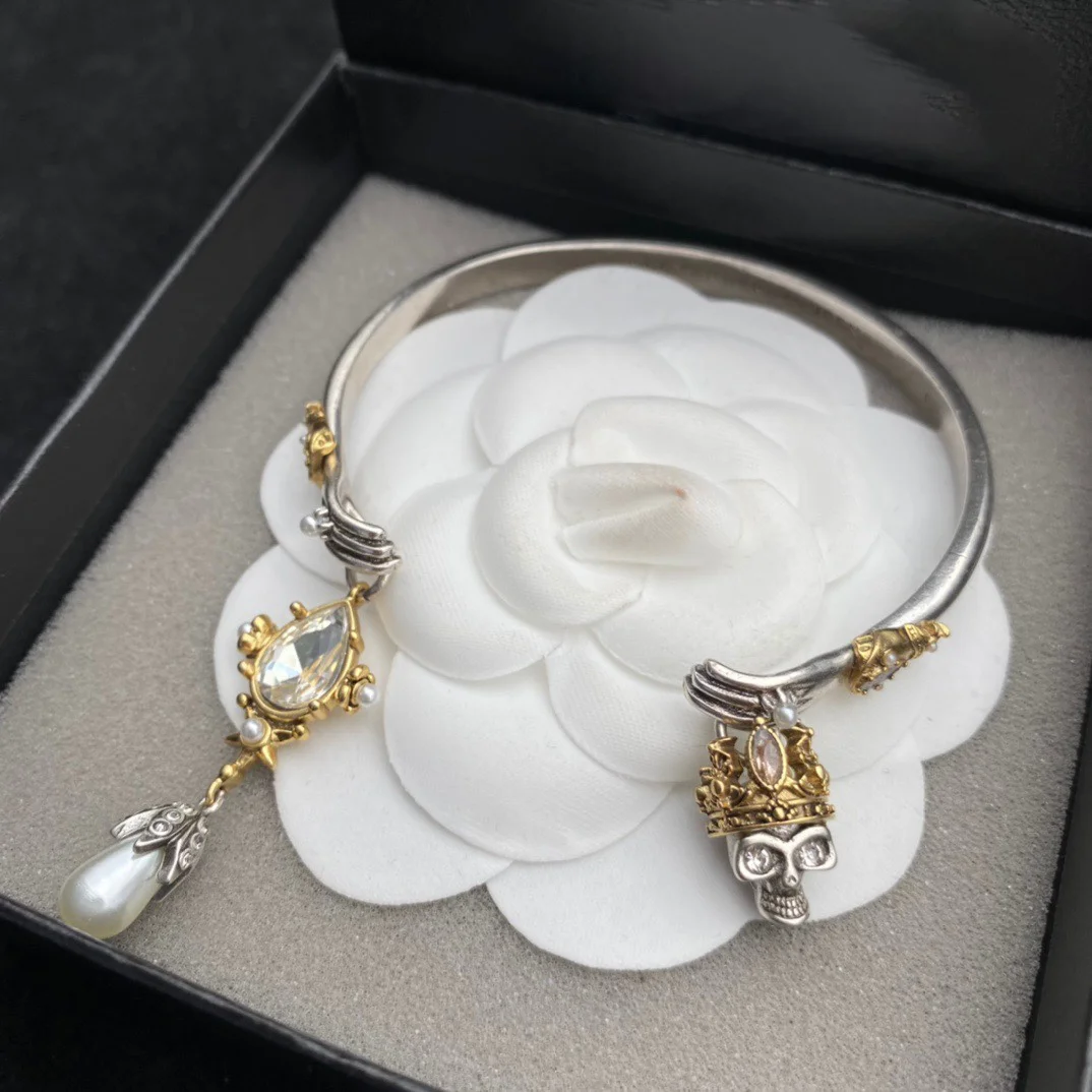 

Famous Brand Cuff Bangles For Women Luxury Jewelry Europe America Vintage Skull Fashion Zircon S925 Sliver Bracelets Top Quality