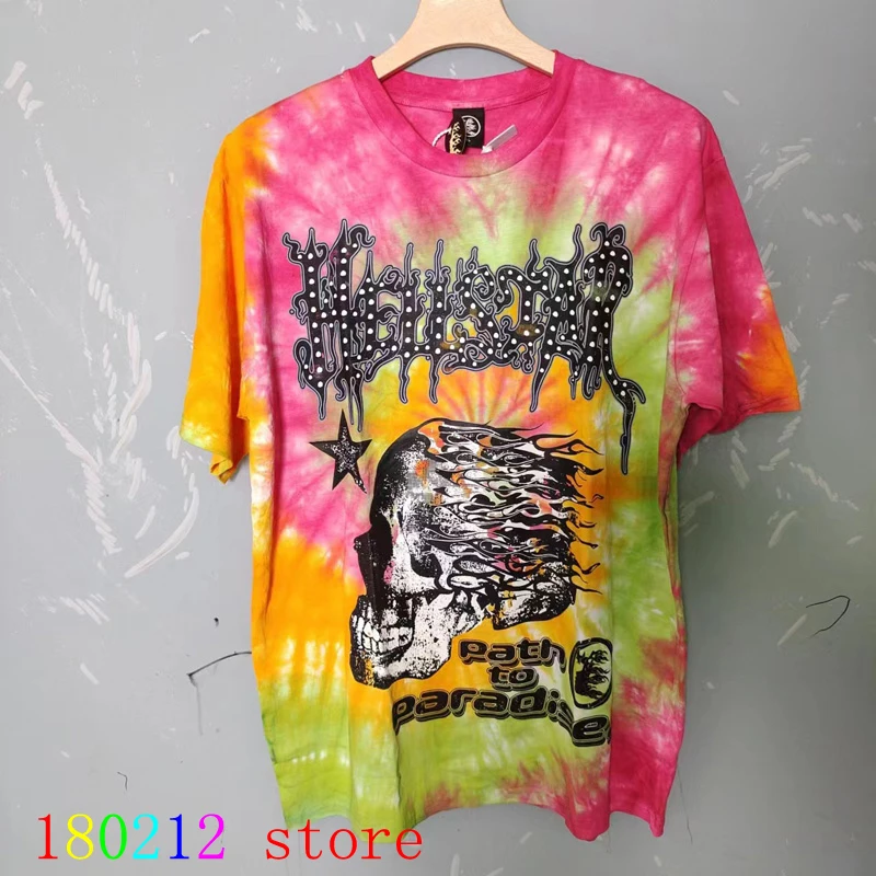 

Tie Dye Hellstar Cracked Skulls Flame Print T-Shirt Spot Letters Logo Tee Men Women High Quality Streetwear Punk Style T Shirt