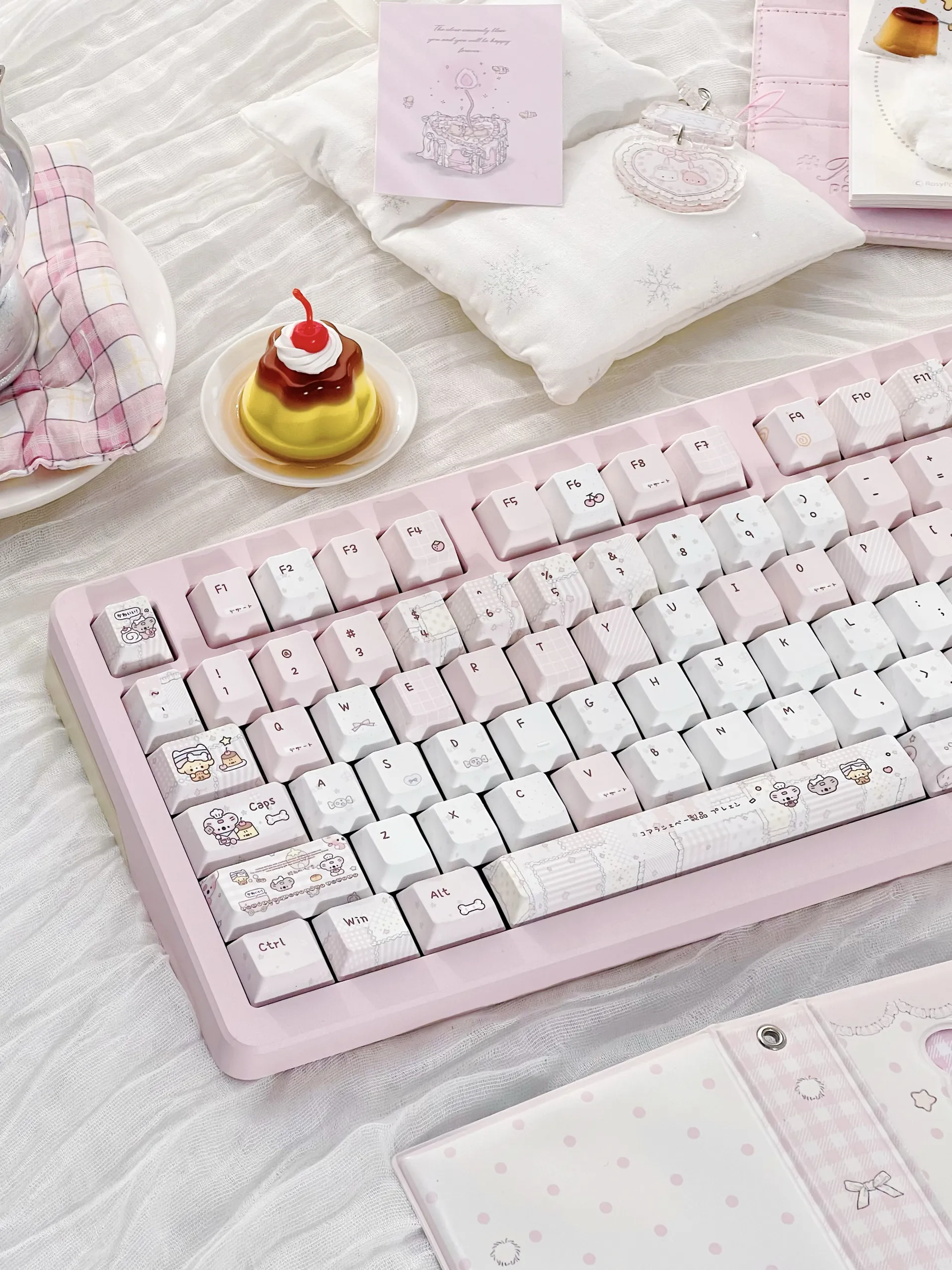 Фото 131 клавиша Pudding Roll Keycaps, милые розовые клавиши низкой насыщенности, профиль Cherry, PBT, пятисторонние, для ANSI Made68 Mad68 Wooting60 №3