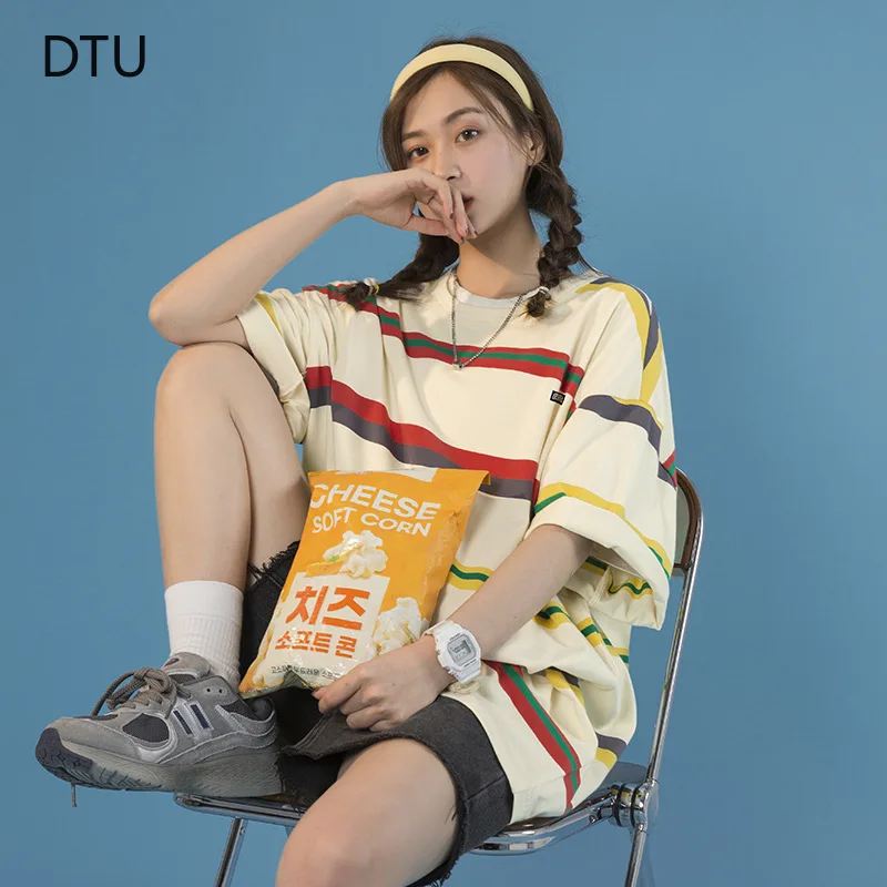

Spring Summer New Color Contrast Striped Couple Short-sleeved Women Couple Loose Hong Kong Style T-shirt