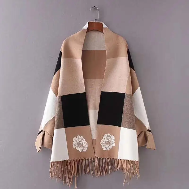 

Autumn and winter 2019 Korean version of the new women's sweater knit shawl fashion hit color check cardigan temperament