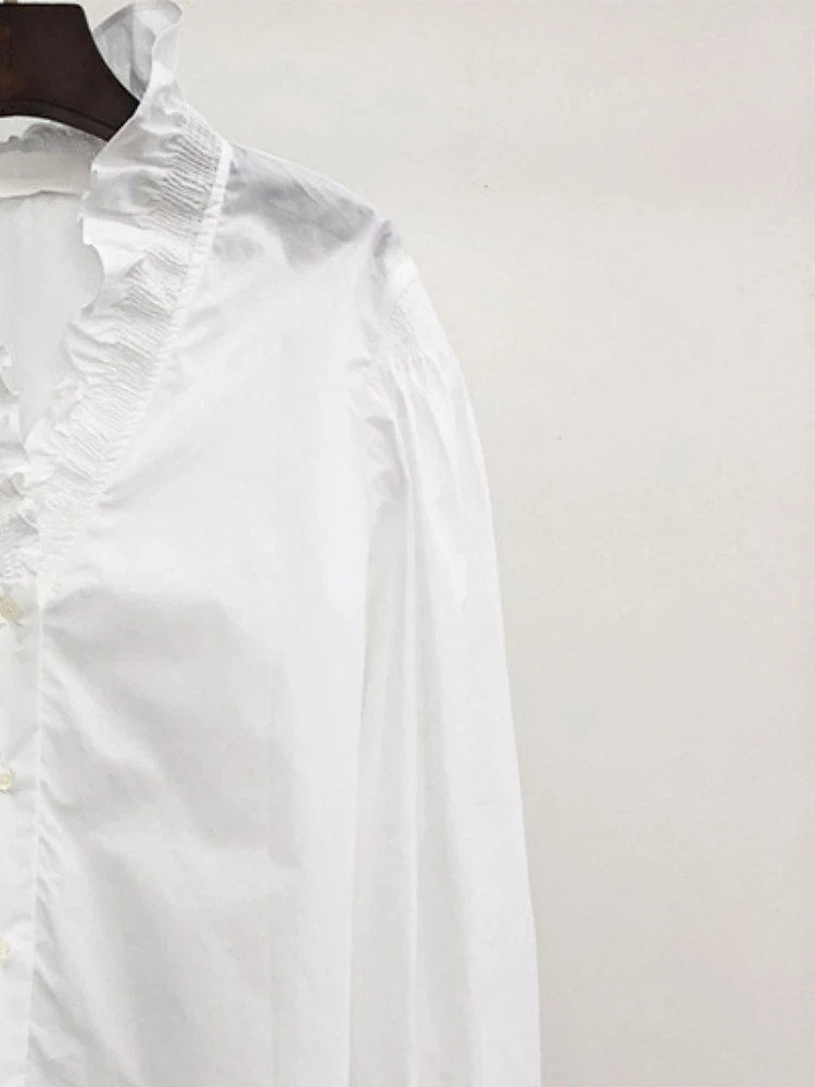 

2022 French Retro Flounce Standing Collar Bubble Sleeve White Court Style Shirt Long-sleeved Top Shirt