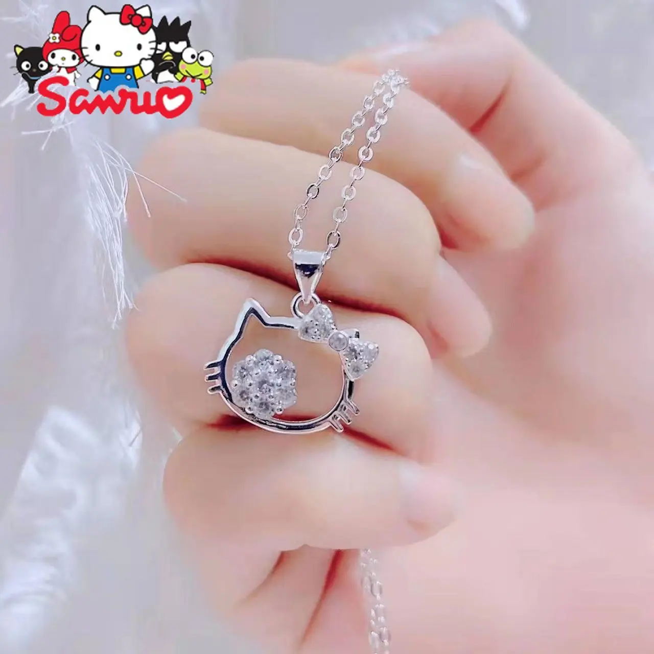

Sanrio Hello Kitty Pendant Necklace Cute KT Cat Diamond Crystals Pendant Women's Jewelry for Girlfriend Gift With Chain Alloy