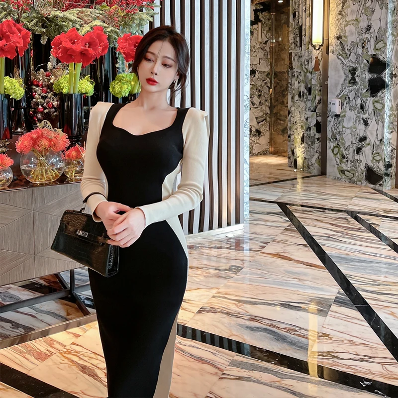 

Женское трикотажное платье контрастных цветов, Осень-зима