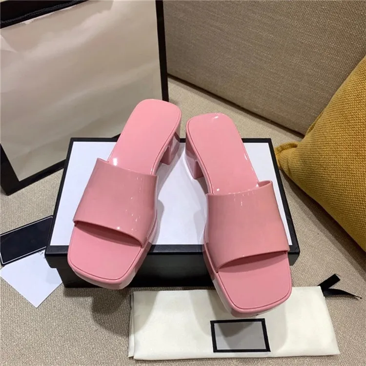 

GXCMHBWJ Jelly PVC Slippers Women Open Toe Candy Colors Chunky Heel Shoes Summer Outdoor Beach Slides Thick Bottom Brand Sandals