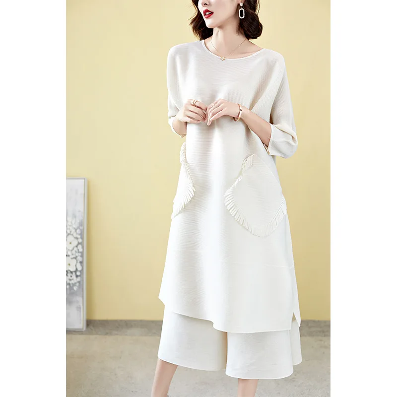 

Miyake Pleated Casual Loose Outfit Women 2022 Spring Leisure Fashion Plus Size Short Sleeve Top Two-Piece Pants