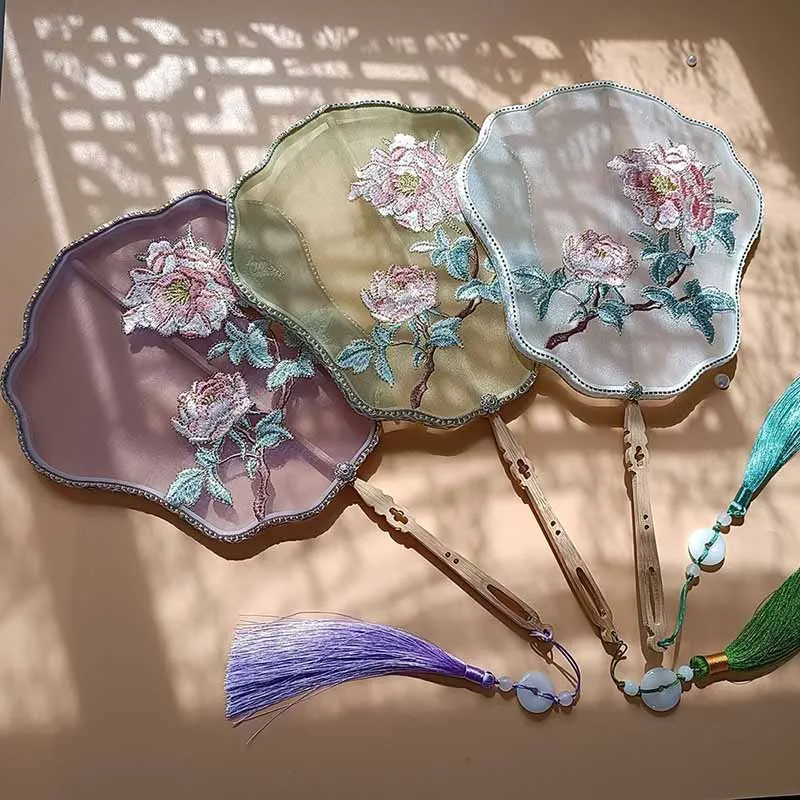 

Женский фанат Hanfu в старинном китайском стиле с вышивкой, Летний Классический дворцовый маленький фанат Hanfu для женщин