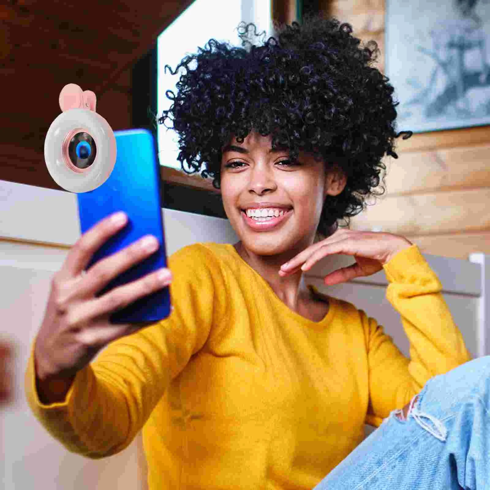 

LED Selfie Light Clip on Fill Light Portable Clip Camera Light Small Light Fill with 15x Micro Lens