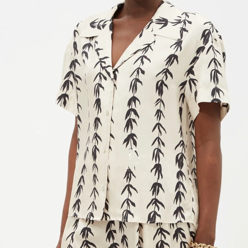 

2023 Spring and Summer New Casual Willow Leaf Printed Silk Cuban Collar Short-sleeved Women Shirt/shorts of The Same Style