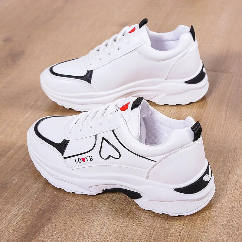Women Platform Sneakers Heart-shaped Women Casual Sneaker Lace-up Breathable Vulcanized Shoes Woman White Shoe Zapatos Mujer