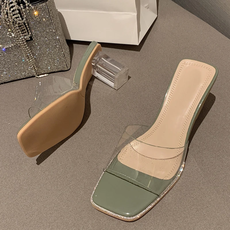 

Женские шлепанцы с кристаллами и квадратным носком, новинка 2023, Модные прозрачные сандалии с блестками, туфли на прозрачном каблуке, сланцы