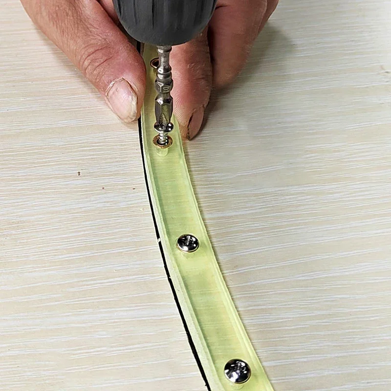 Гибкий регулируемый и фиксированный инструмент для деревообработки