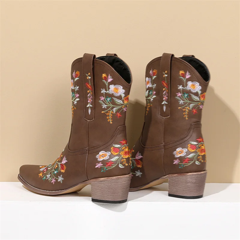 Women Shoes 2022 Luxury Winter Fashion Chunky Heels Embroidered Plus Size High Heels Retro Ethnic Style Low Tube Women Boots